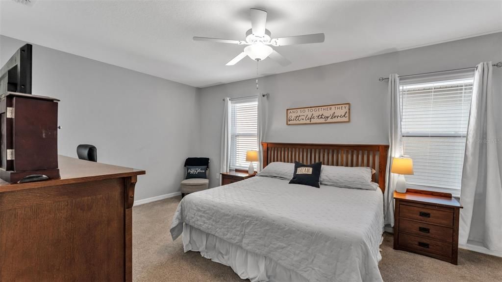 待售: $464,900 (6 贝兹, 3 浴室, 3200 平方英尺)