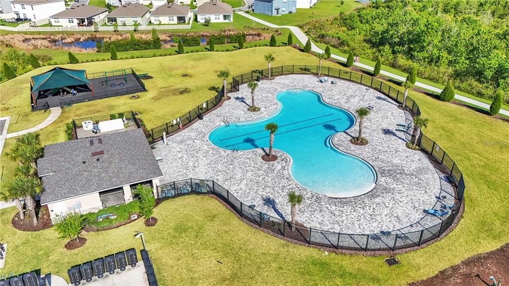 待售: $464,900 (6 贝兹, 3 浴室, 3200 平方英尺)