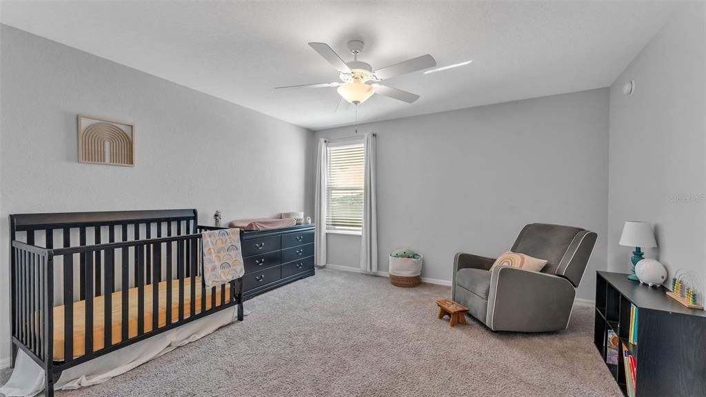 待售: $464,900 (6 贝兹, 3 浴室, 3200 平方英尺)