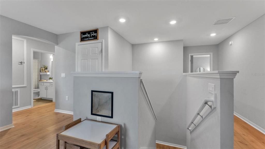 待售: $464,900 (6 贝兹, 3 浴室, 3200 平方英尺)