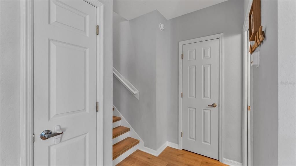 待售: $464,900 (6 贝兹, 3 浴室, 3200 平方英尺)