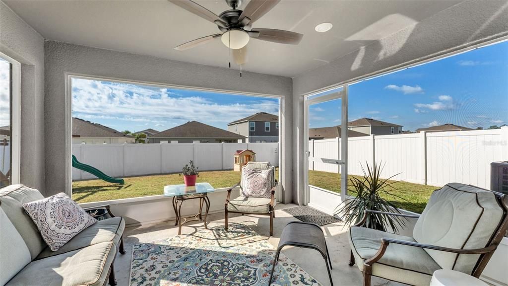 待售: $464,900 (6 贝兹, 3 浴室, 3200 平方英尺)