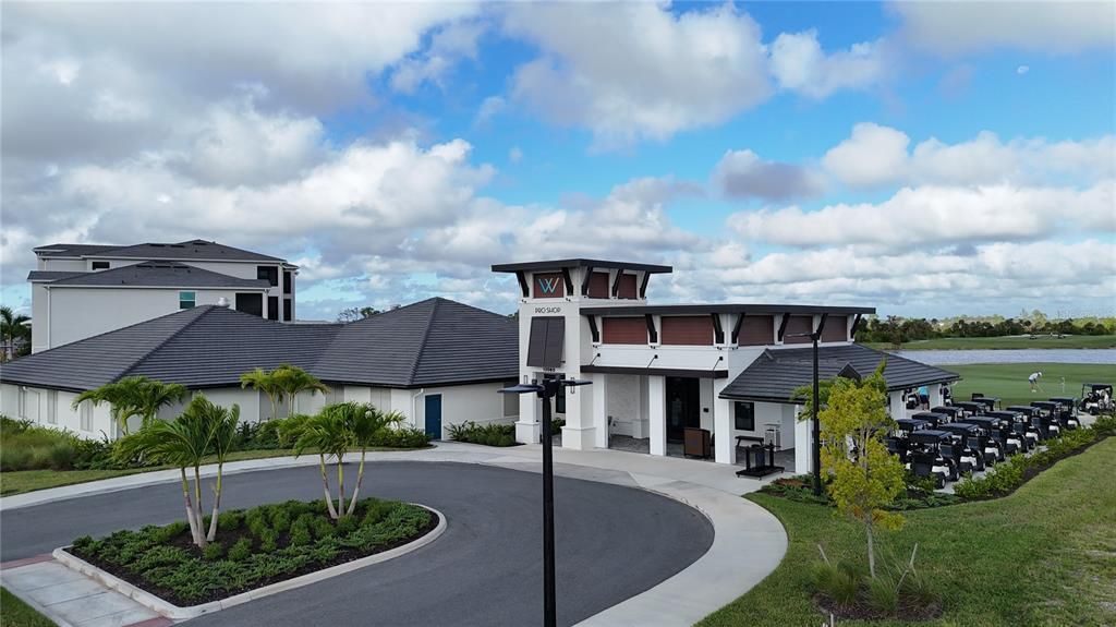 合同活跃: $279,900 (2 贝兹, 2 浴室, 1124 平方英尺)