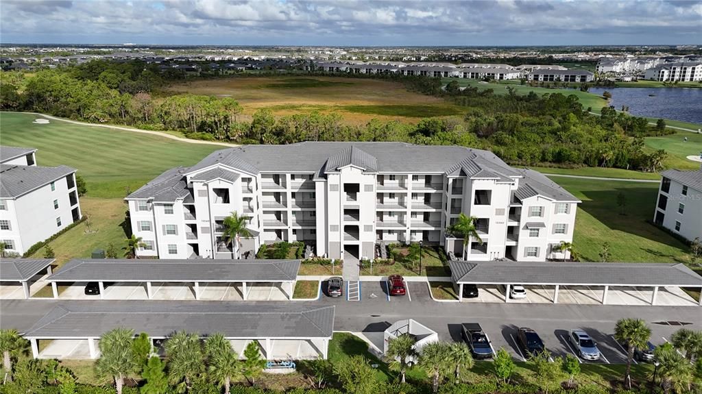 合同活跃: $279,900 (2 贝兹, 2 浴室, 1124 平方英尺)