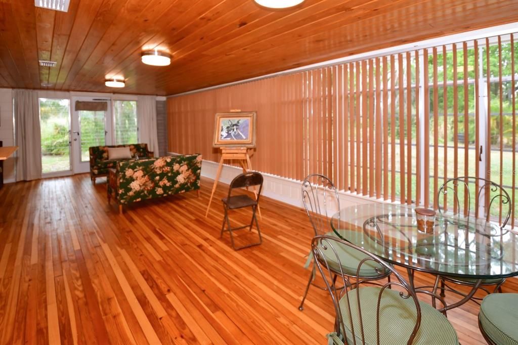 For Sale: $795,000 (2 beds, 2 baths, 1691 Square Feet)