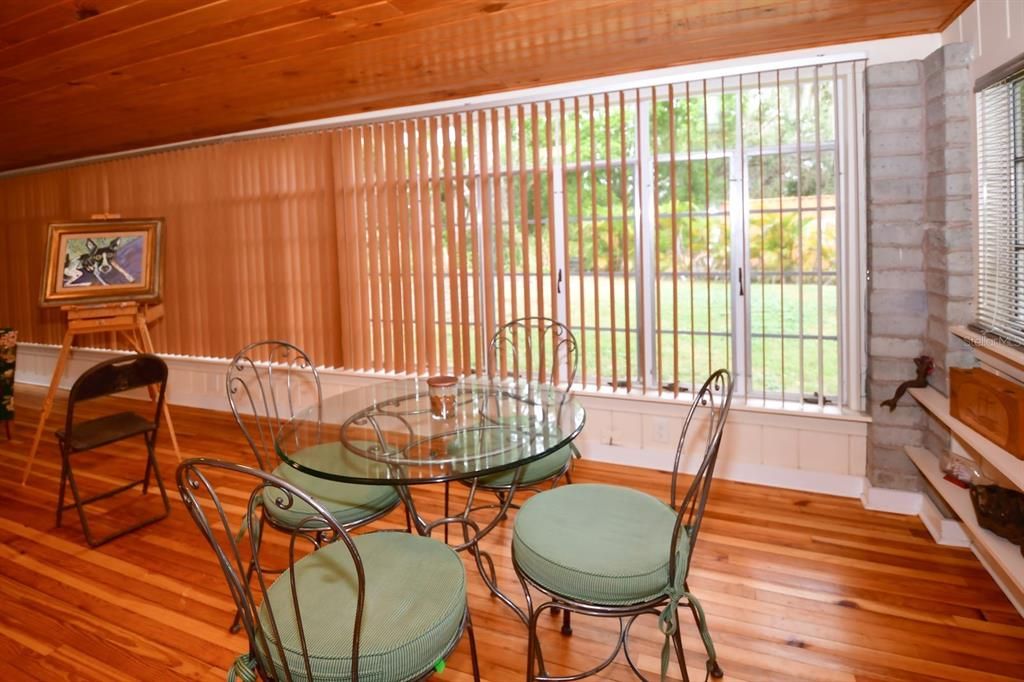 For Sale: $795,000 (2 beds, 2 baths, 1691 Square Feet)