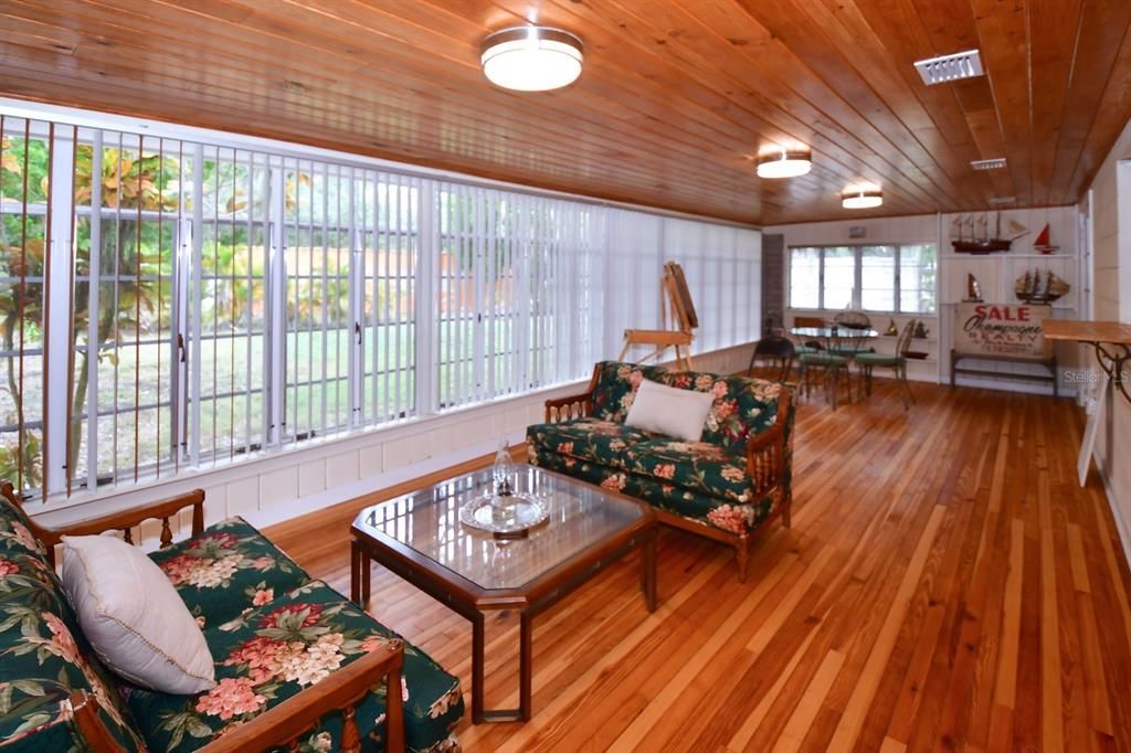 For Sale: $795,000 (2 beds, 2 baths, 1691 Square Feet)