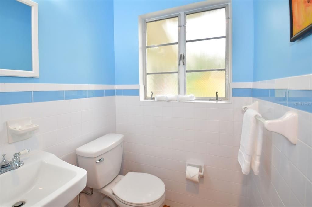 For Sale: $795,000 (2 beds, 2 baths, 1691 Square Feet)