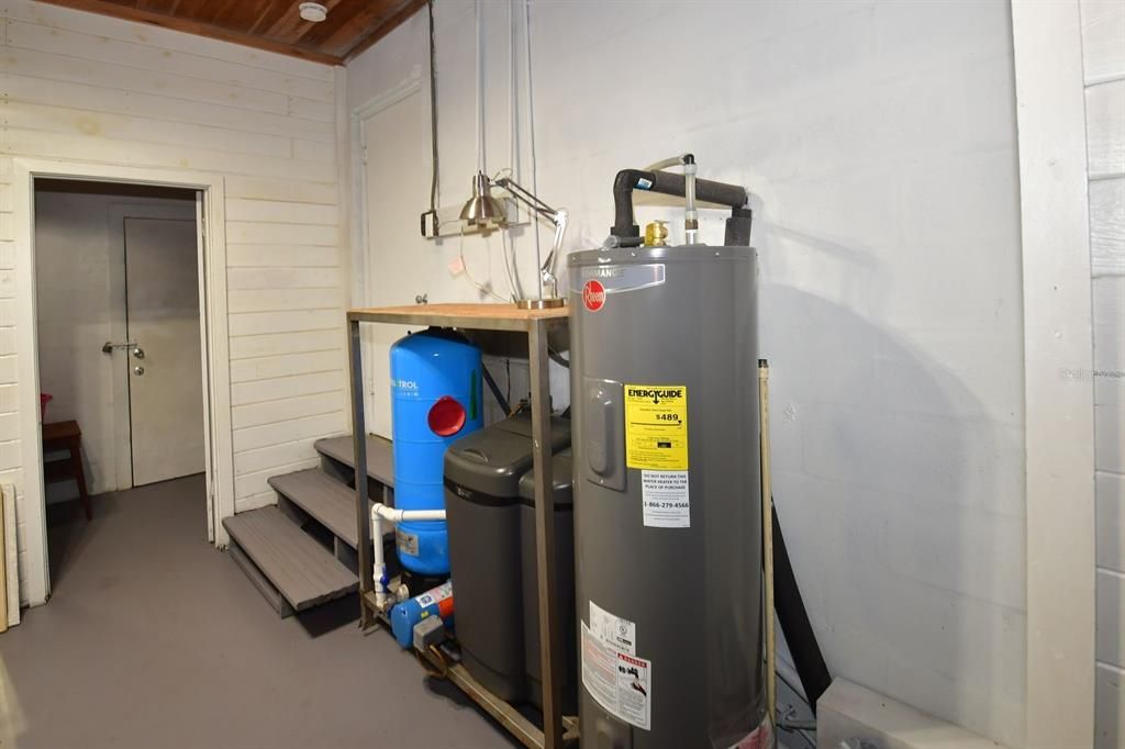 For Sale: $795,000 (2 beds, 2 baths, 1691 Square Feet)