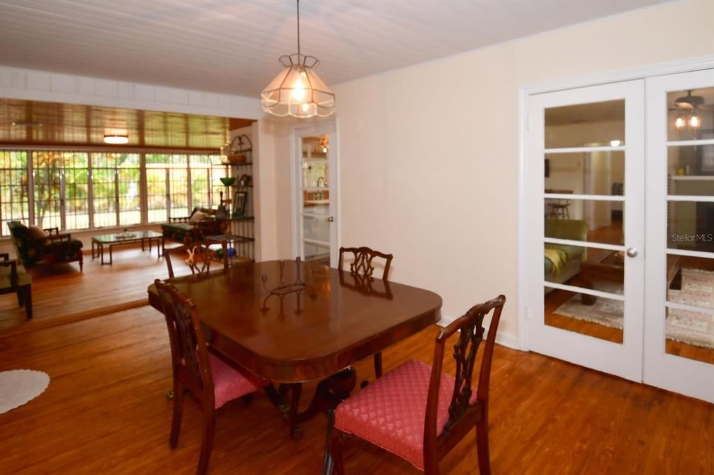 For Sale: $795,000 (2 beds, 2 baths, 1691 Square Feet)