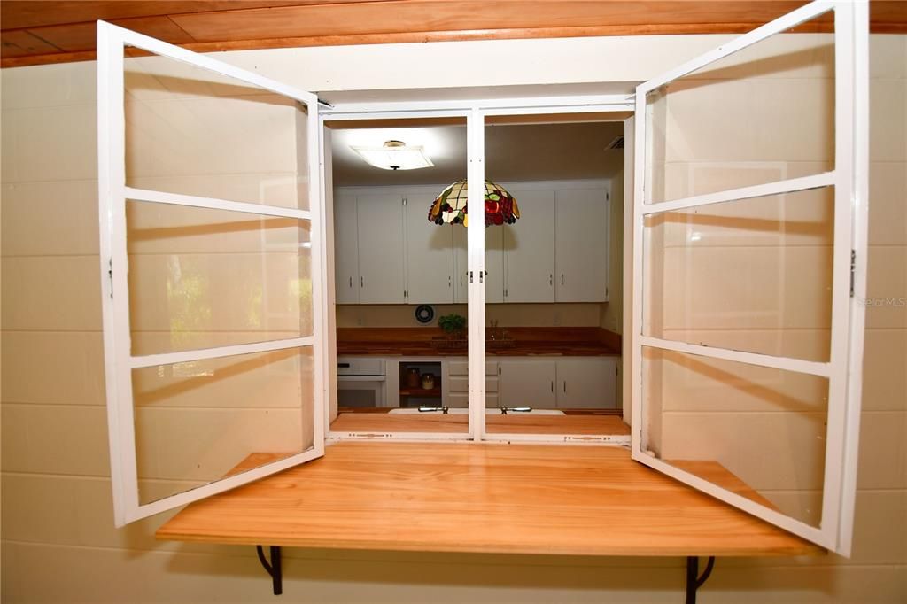 For Sale: $795,000 (2 beds, 2 baths, 1691 Square Feet)