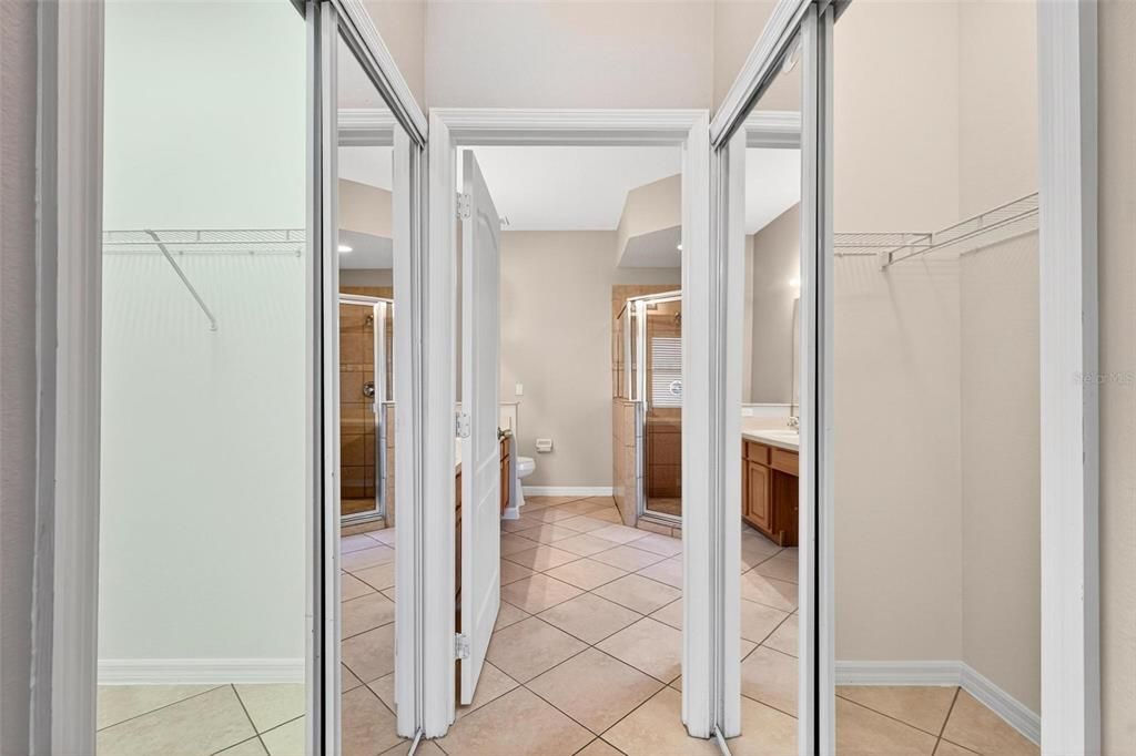 合同活跃: $289,900 (3 贝兹, 2 浴室, 1601 平方英尺)