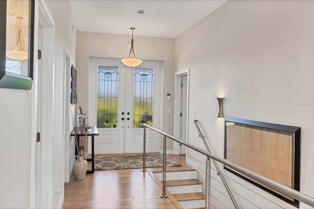 En Venta: $899,000 (3 camas, 3 baños, 2041 Pies cuadrados)