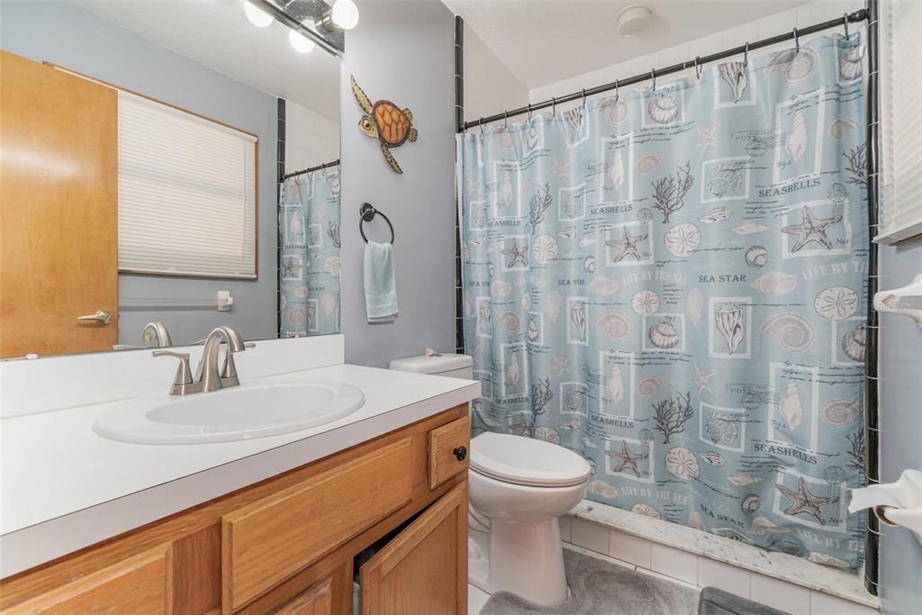 For Sale: $474,000 (4 beds, 3 baths, 2092 Square Feet)