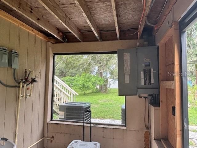 合同活跃: $188,900 (3 贝兹, 1 浴室, 648 平方英尺)