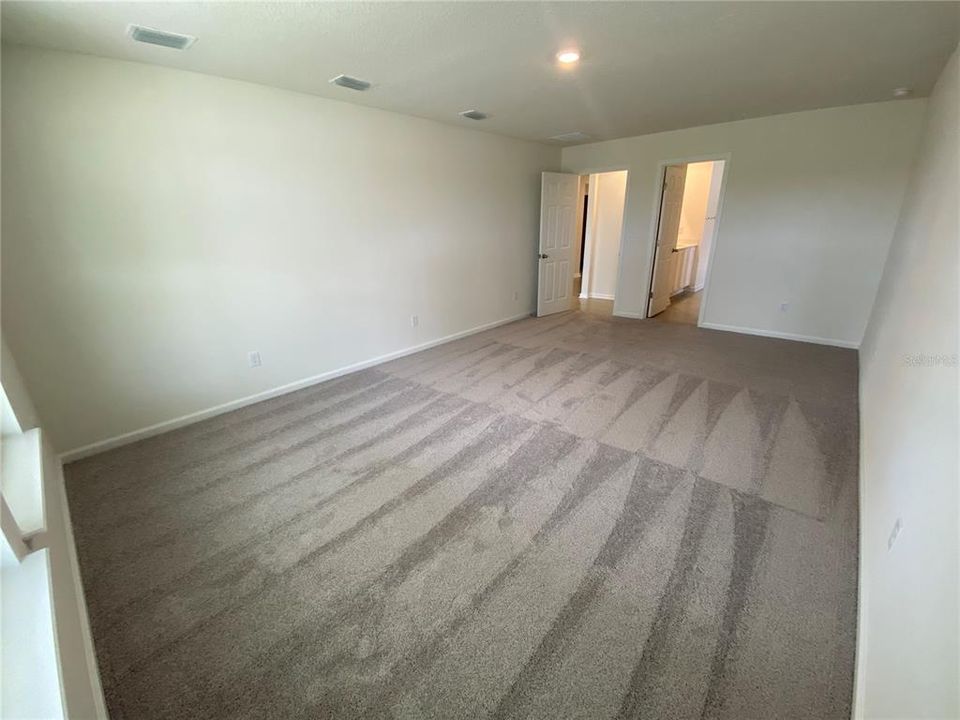 待售: $369,990 (4 贝兹, 2 浴室, 2239 平方英尺)