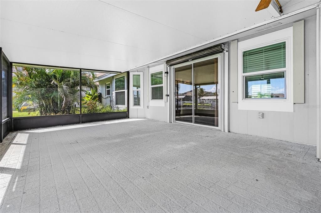 Active With Contract: $339,900 (2 beds, 2 baths, 1560 Square Feet)