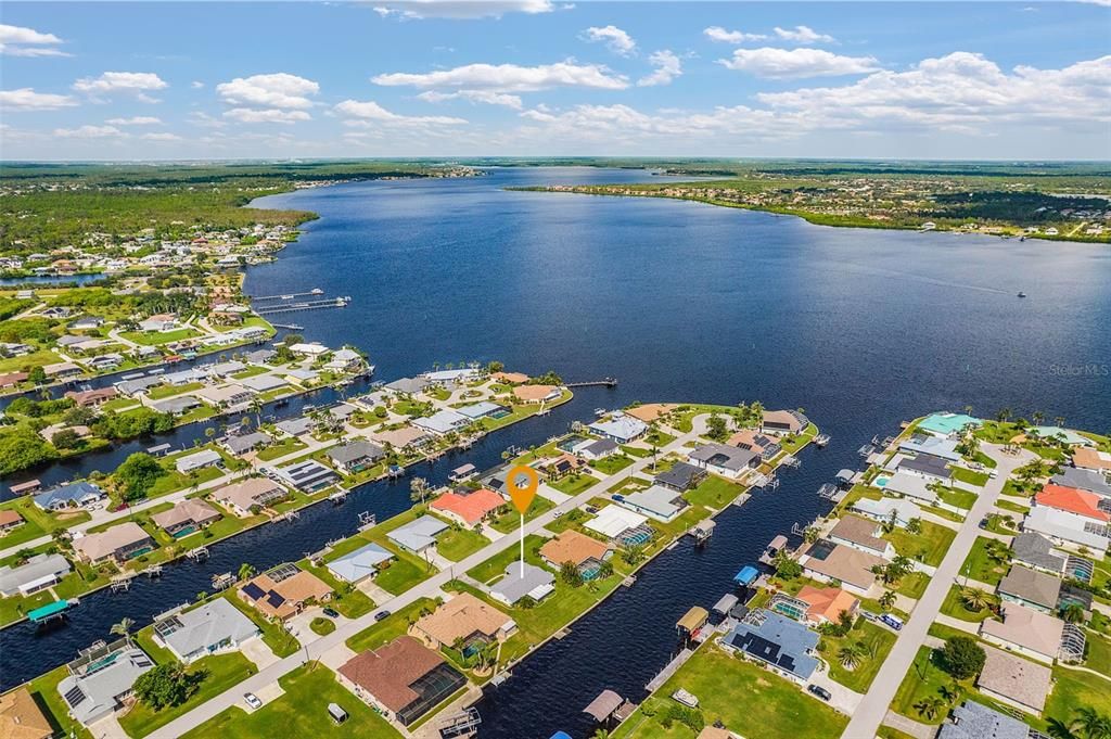 Active With Contract: $339,900 (2 beds, 2 baths, 1560 Square Feet)