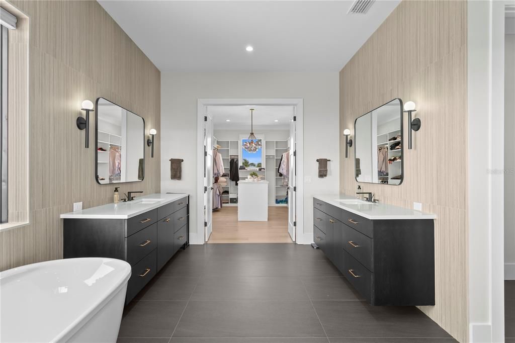 待售: $3,295,000 (6 贝兹, 6 浴室, 5816 平方英尺)