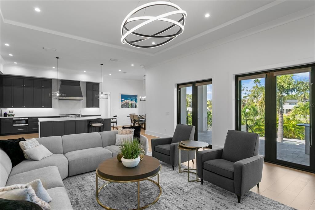 待售: $3,295,000 (6 贝兹, 6 浴室, 5816 平方英尺)