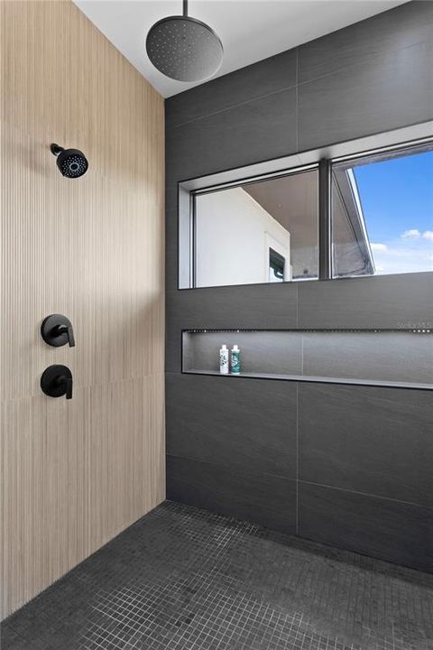 待售: $3,295,000 (6 贝兹, 6 浴室, 5816 平方英尺)