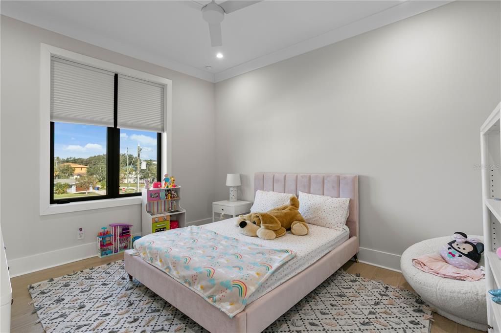 待售: $3,295,000 (6 贝兹, 6 浴室, 5816 平方英尺)