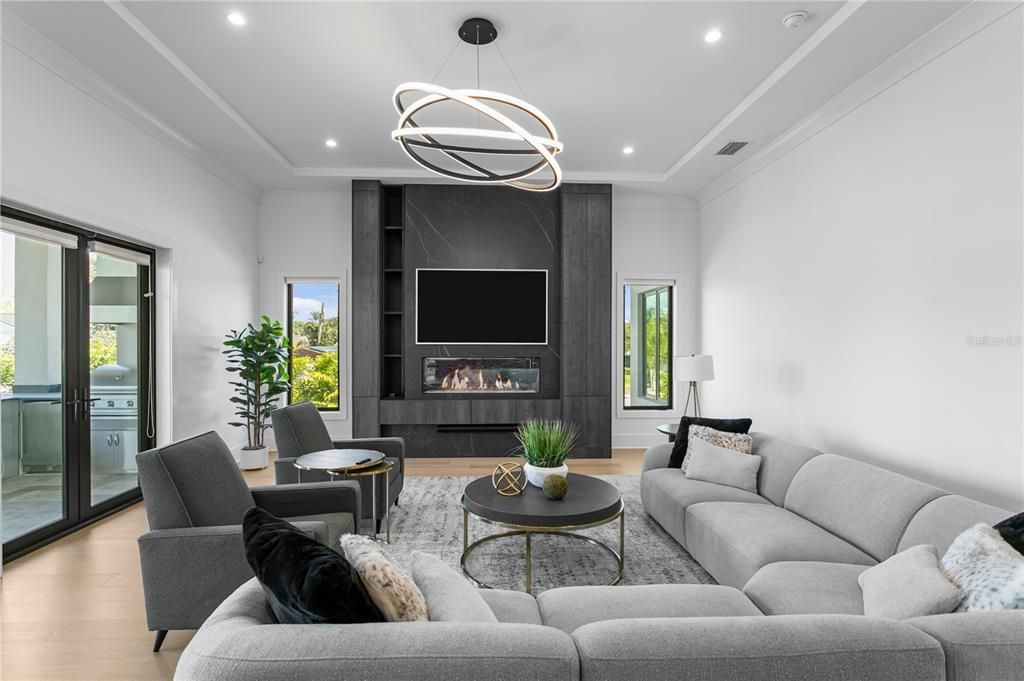 待售: $3,295,000 (6 贝兹, 6 浴室, 5816 平方英尺)