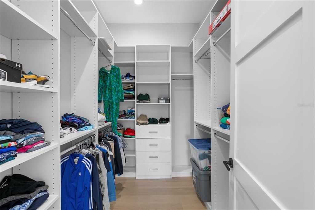 待售: $3,295,000 (6 贝兹, 6 浴室, 5816 平方英尺)