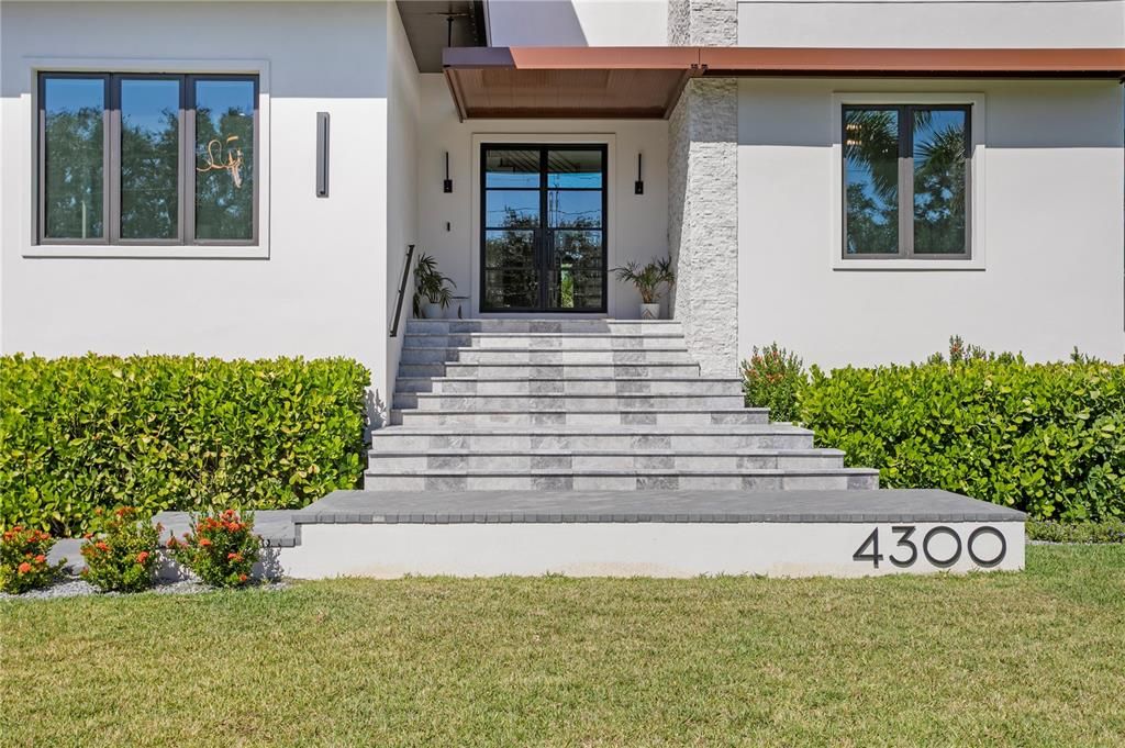 待售: $3,295,000 (6 贝兹, 6 浴室, 5816 平方英尺)