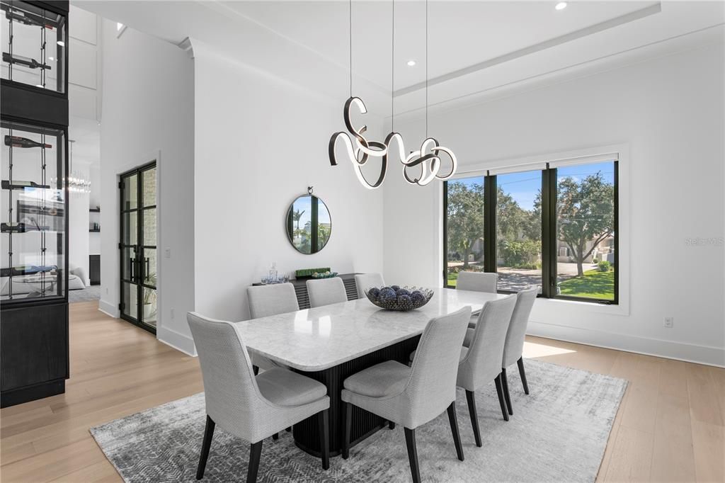 待售: $3,295,000 (6 贝兹, 6 浴室, 5816 平方英尺)