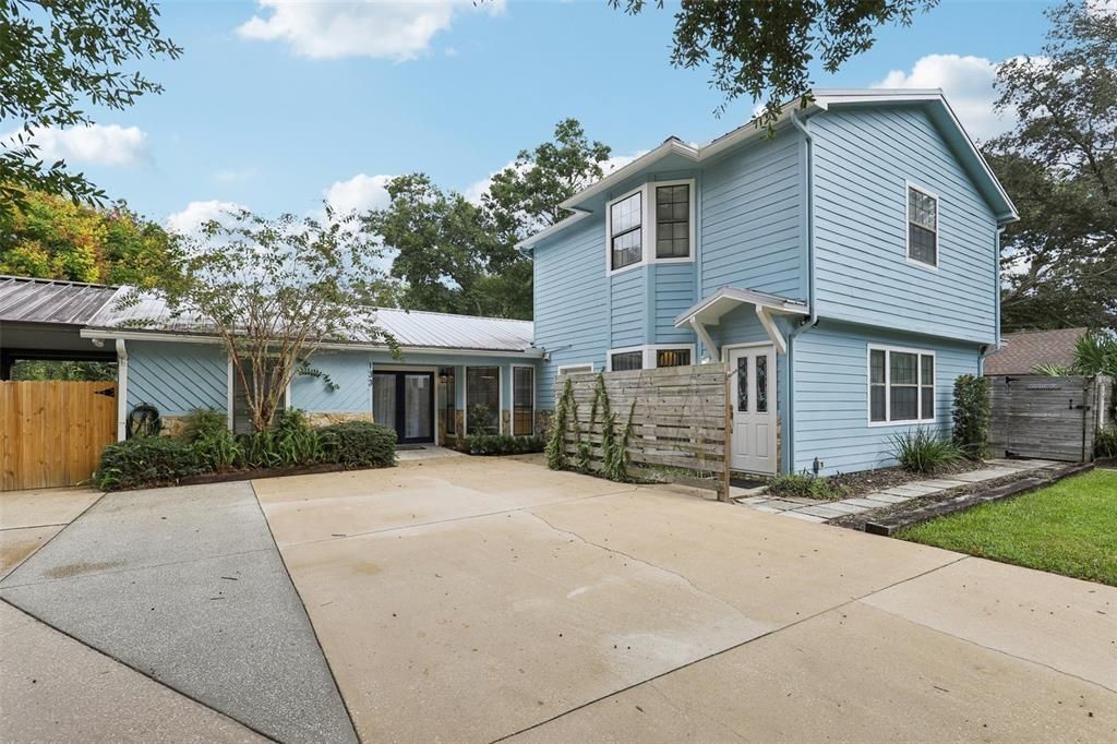 Active With Contract: $625,000 (4 beds, 3 baths, 2516 Square Feet)