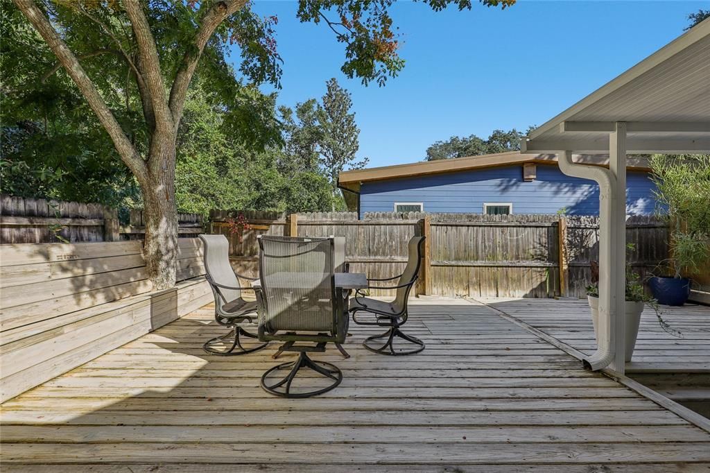 Active With Contract: $625,000 (4 beds, 3 baths, 2516 Square Feet)