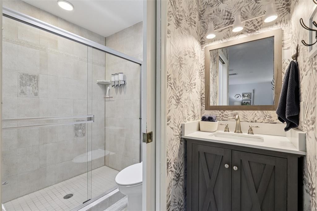 Active With Contract: $625,000 (4 beds, 3 baths, 2516 Square Feet)