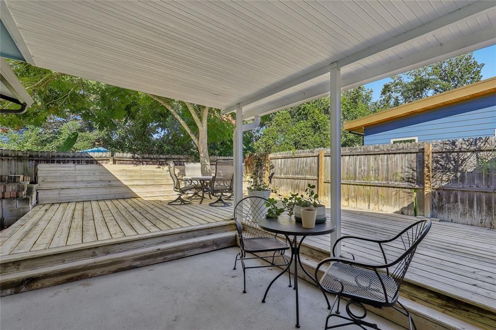 Active With Contract: $625,000 (4 beds, 3 baths, 2516 Square Feet)