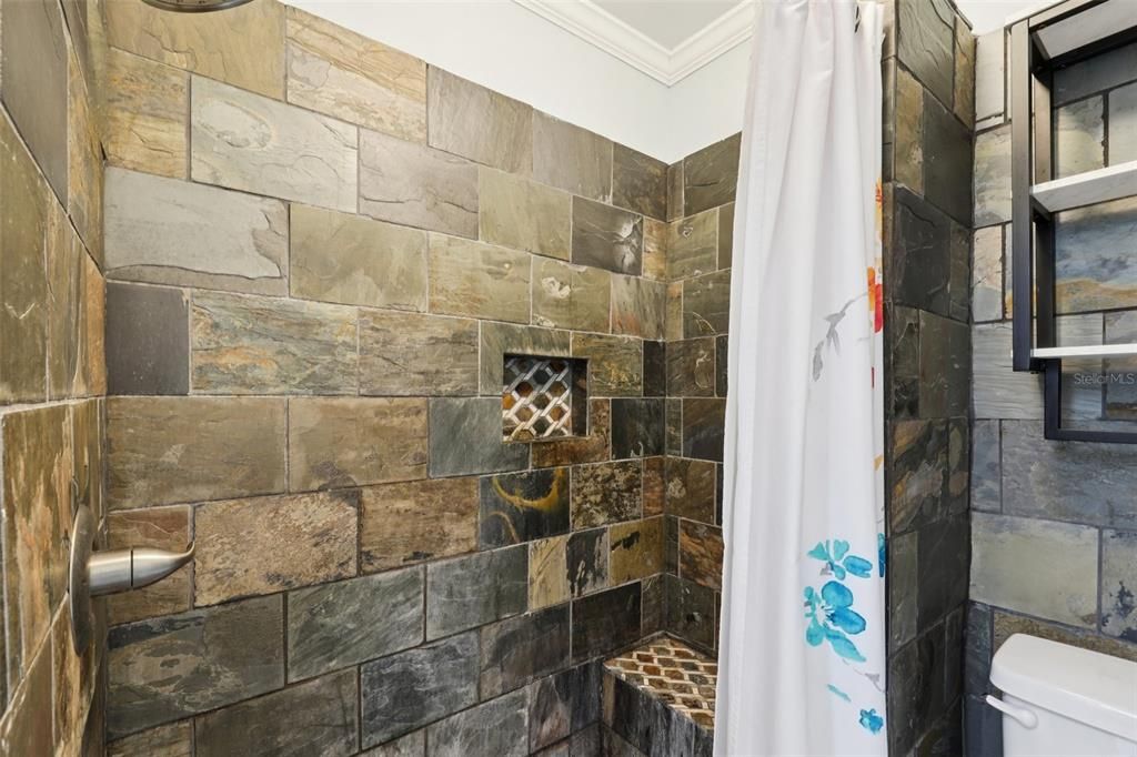 Active With Contract: $625,000 (4 beds, 3 baths, 2516 Square Feet)