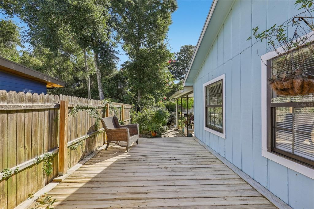 Active With Contract: $625,000 (4 beds, 3 baths, 2516 Square Feet)