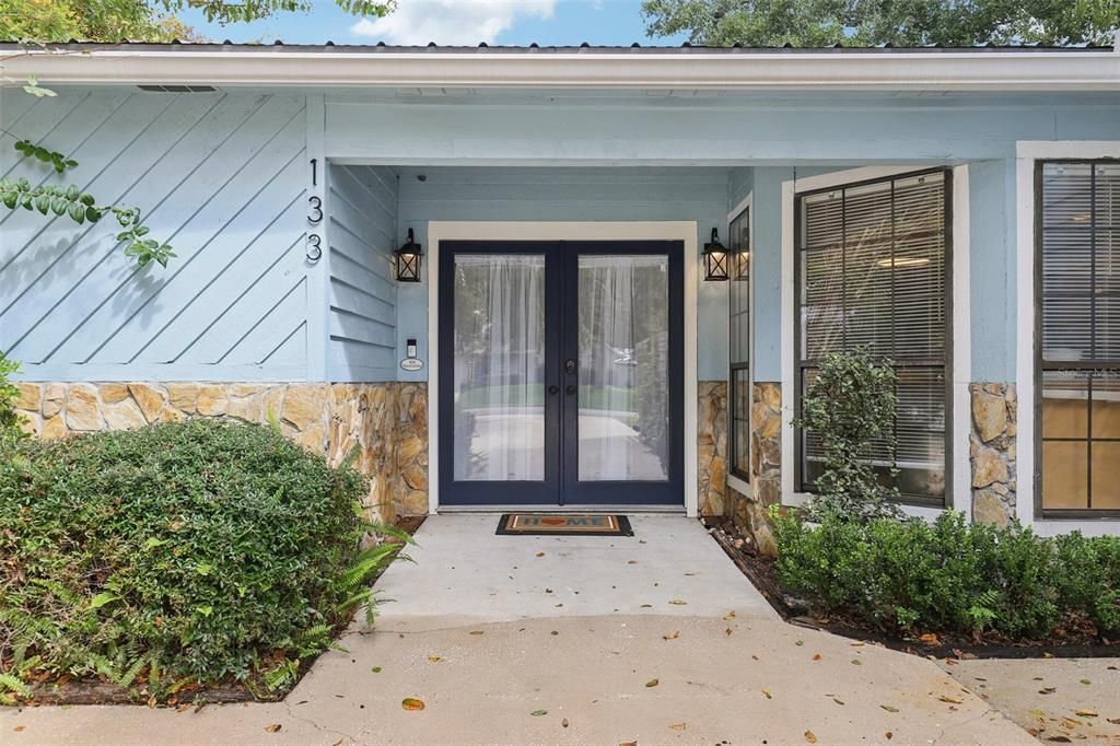 Active With Contract: $625,000 (4 beds, 3 baths, 2516 Square Feet)