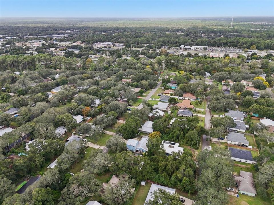 Active With Contract: $625,000 (4 beds, 3 baths, 2516 Square Feet)