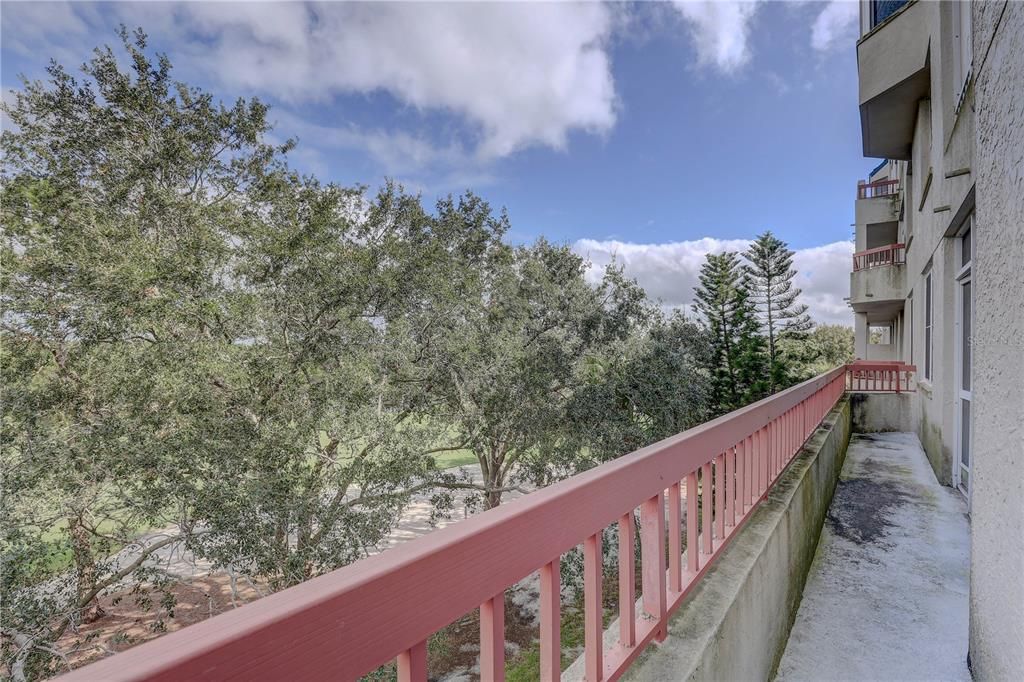 For Sale: $179,000 (2 beds, 2 baths, 1075 Square Feet)