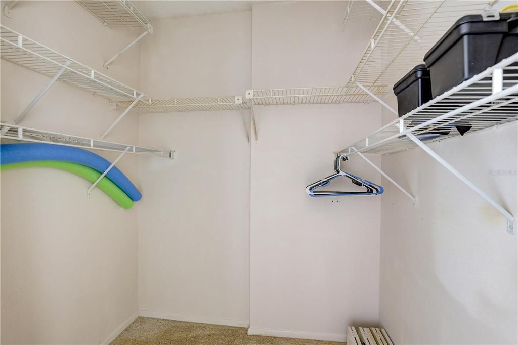 For Sale: $179,000 (2 beds, 2 baths, 1075 Square Feet)