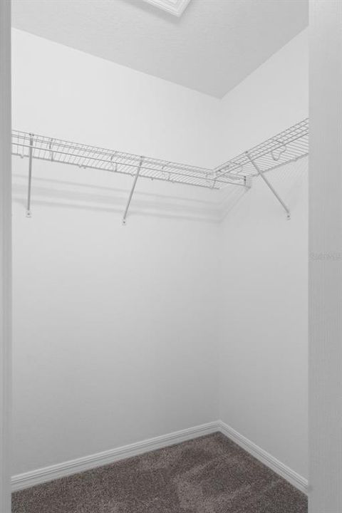 合同活跃: $343,900 (3 贝兹, 2 浴室, 1965 平方英尺)