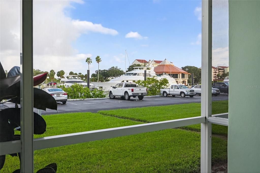 待售: $95,000 (0 贝兹, 1 浴室, 626 平方英尺)