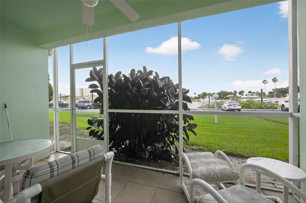 待售: $95,000 (0 贝兹, 1 浴室, 626 平方英尺)