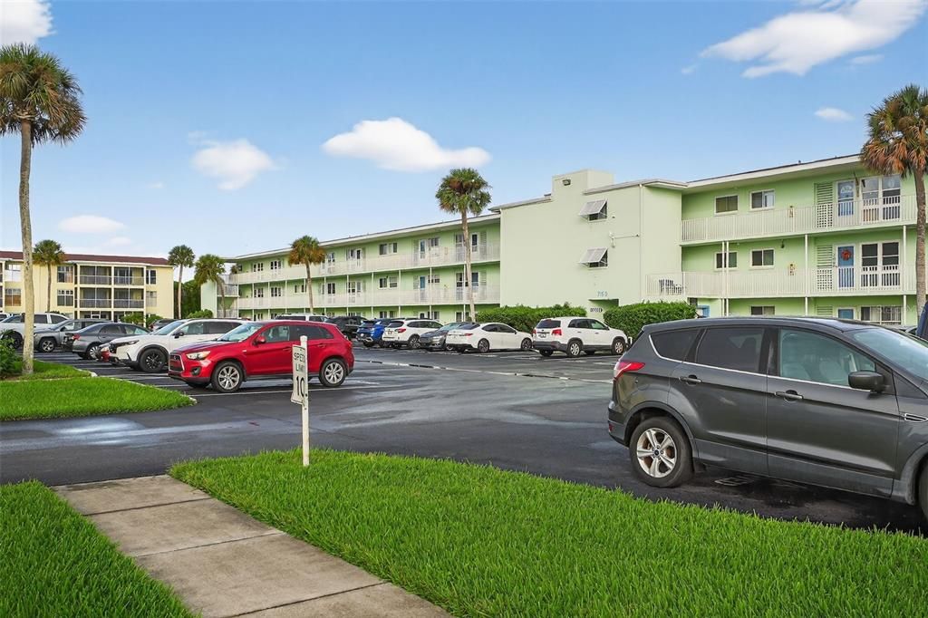 待售: $95,000 (0 贝兹, 1 浴室, 626 平方英尺)