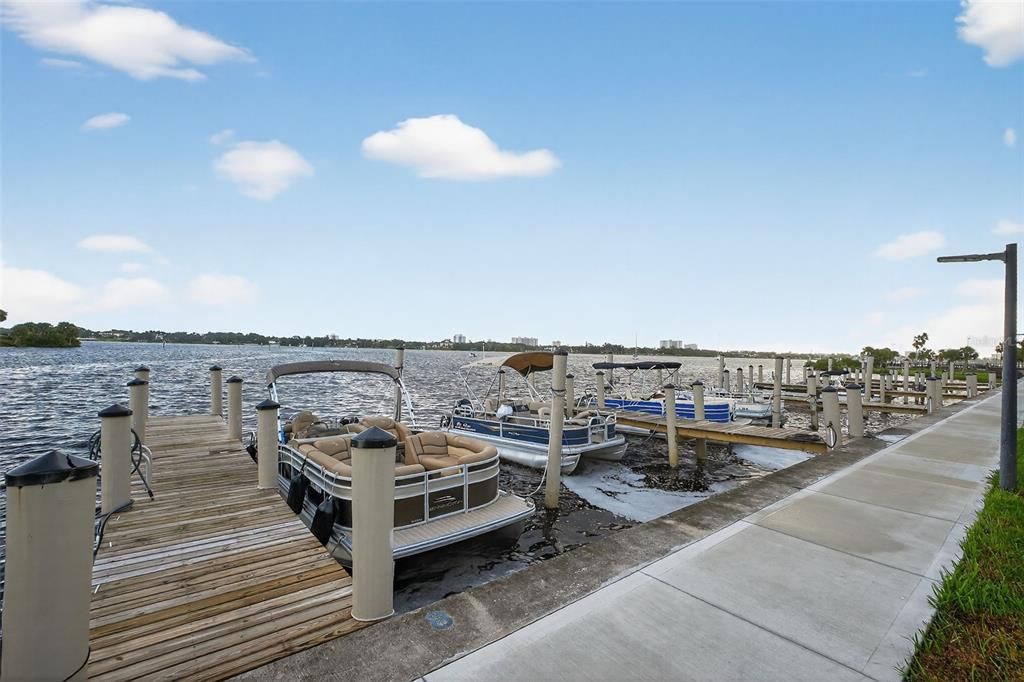 待售: $95,000 (0 贝兹, 1 浴室, 626 平方英尺)