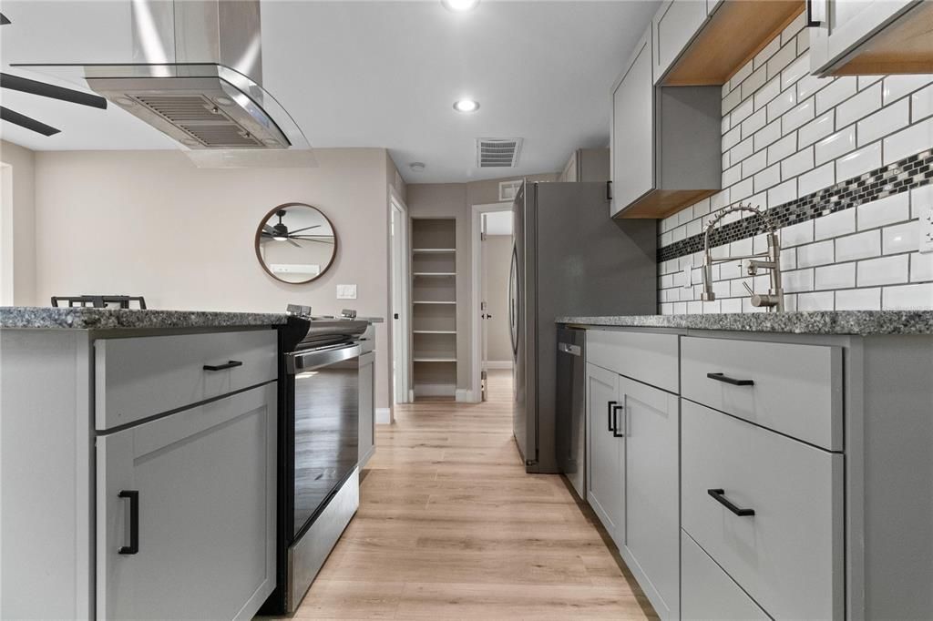 En Venta: $264,000 (3 camas, 2 baños, 850 Pies cuadrados)