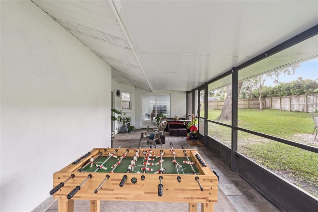 Active With Contract: $462,500 (3 beds, 2 baths, 1864 Square Feet)