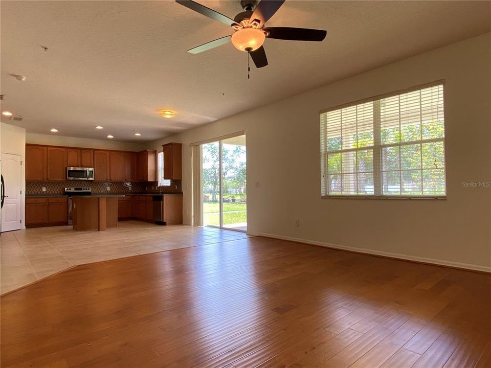 For Rent: $2,699 (3 beds, 2 baths, 2572 Square Feet)