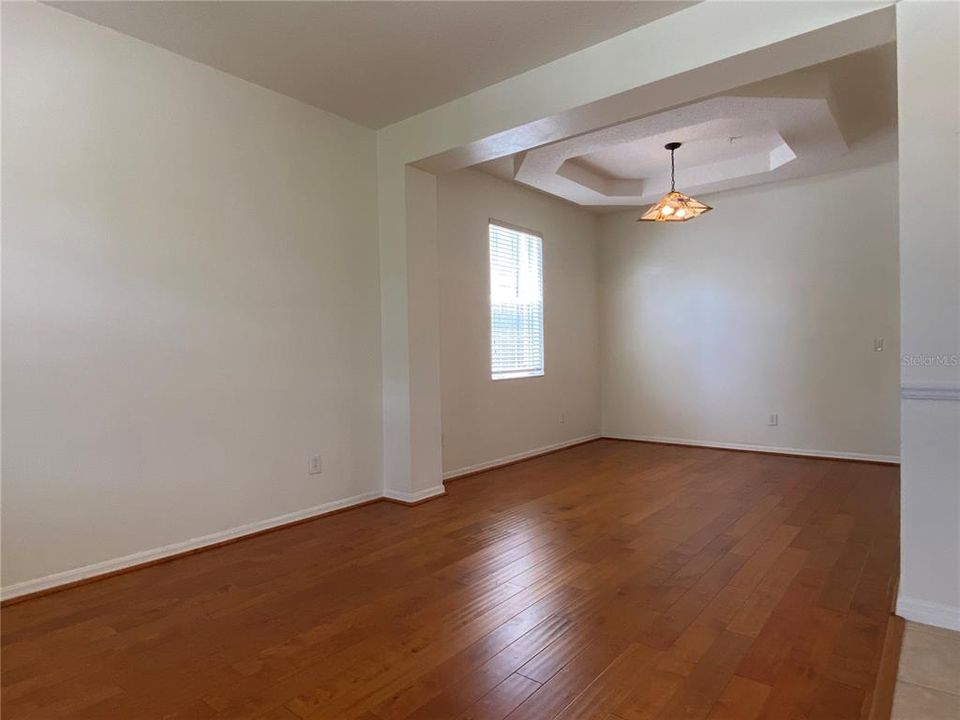 For Rent: $2,699 (3 beds, 2 baths, 2572 Square Feet)