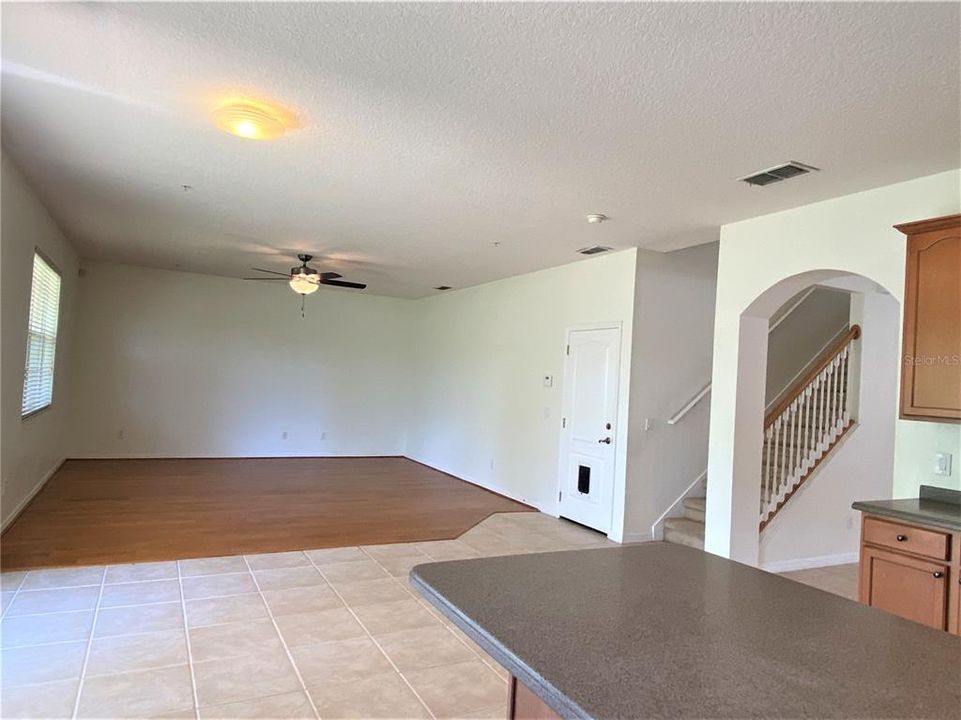 For Rent: $2,699 (3 beds, 2 baths, 2572 Square Feet)